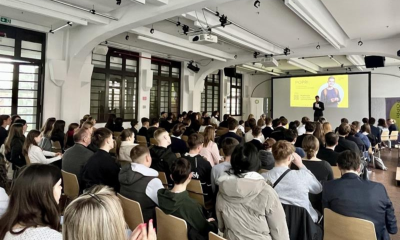 V Ljubljani izbrani polfinalisti POPRI 2026 za Osrednjeslovensko regijo