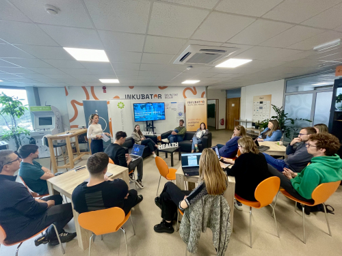 Ali aplikacije res spreminjajo navade ali le ustvarjajo hype
